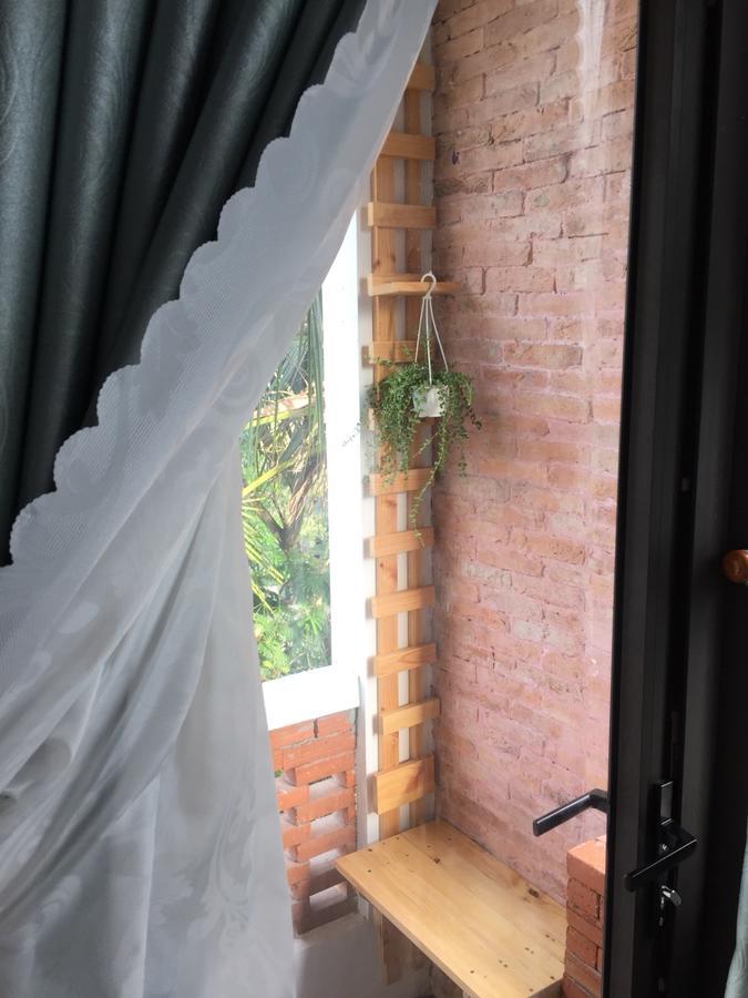 Gallery Homestay Куинён Экстерьер фото