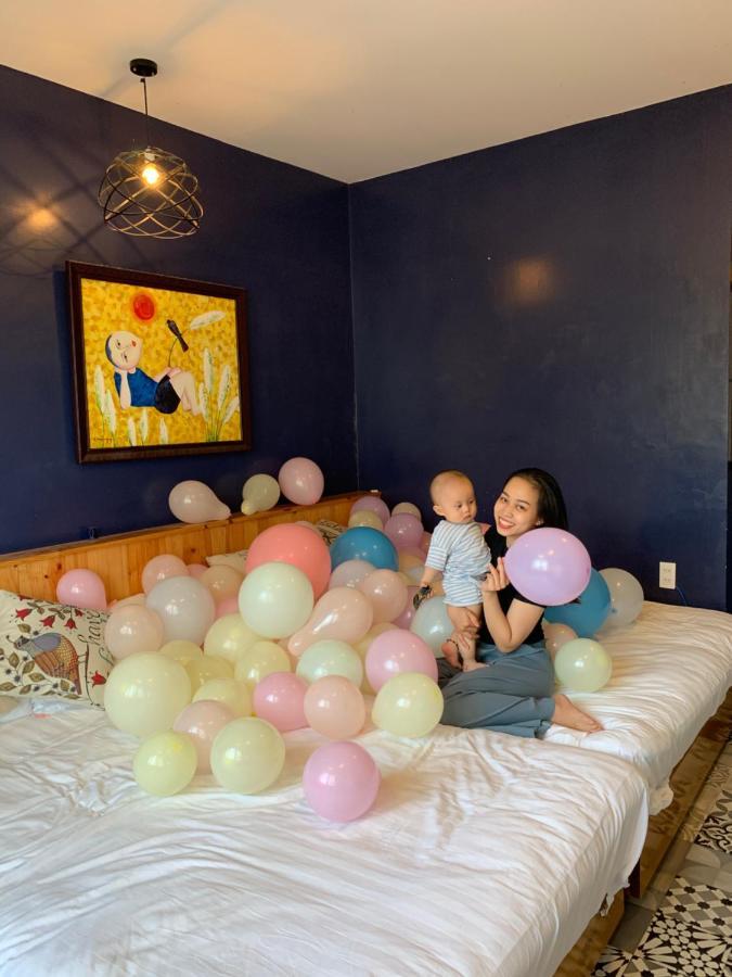 Gallery Homestay Куинён Экстерьер фото