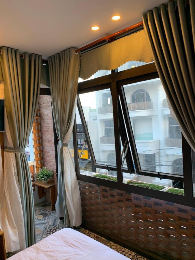 Gallery Homestay Куинён Экстерьер фото