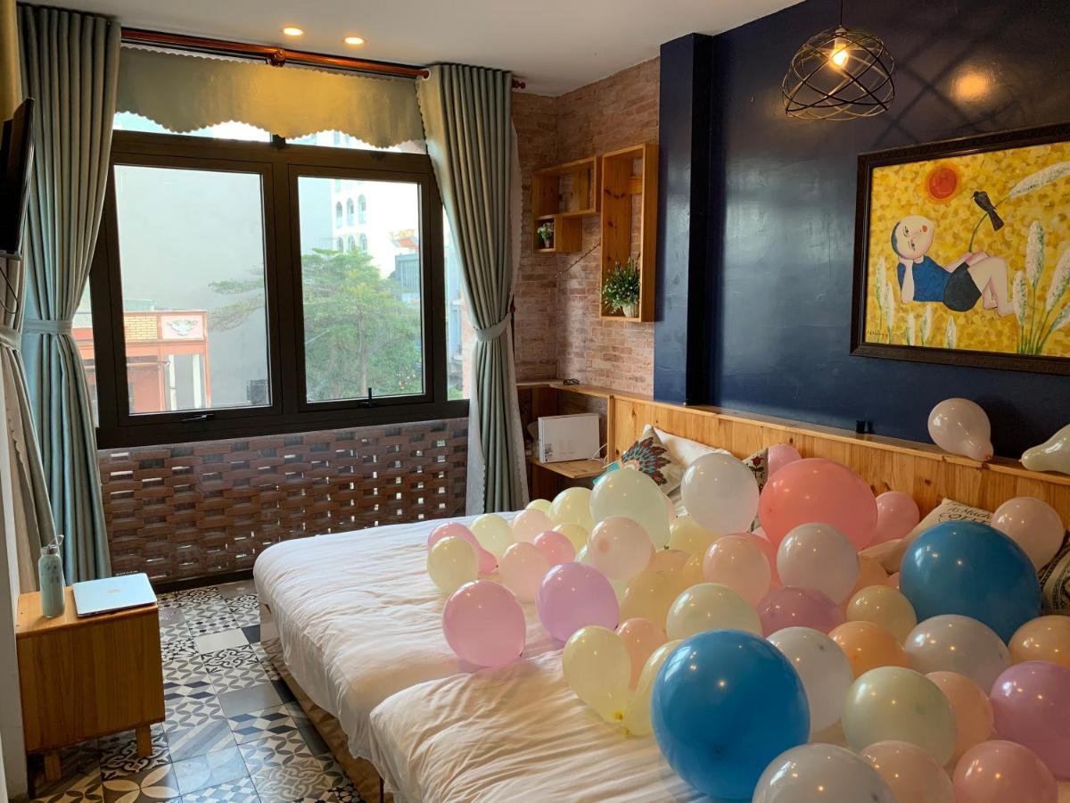Gallery Homestay Куинён Экстерьер фото